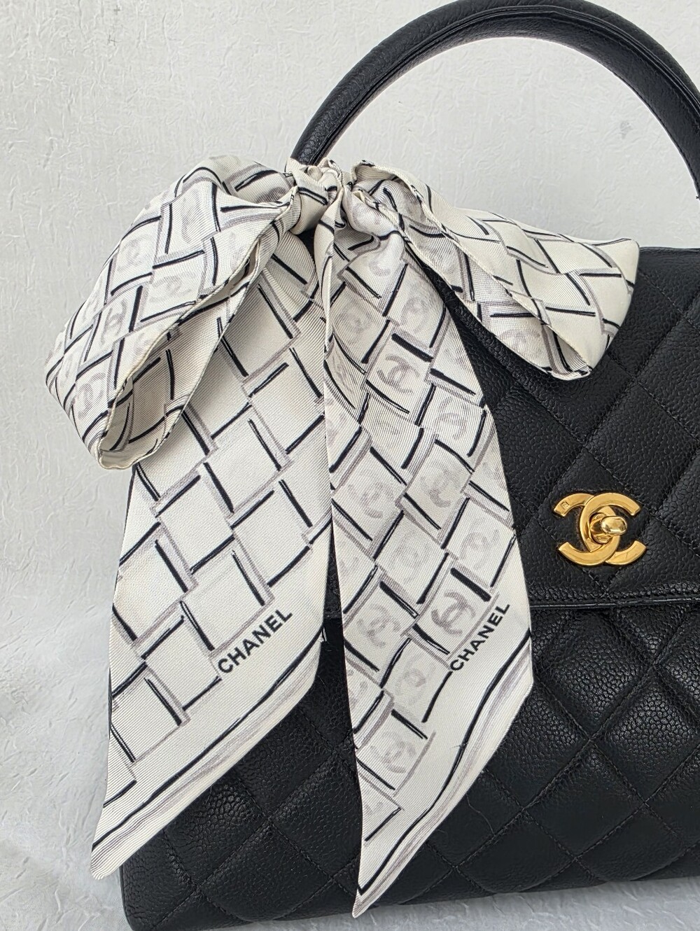 Auth CHANEL CC Geometric Silk Twilly Scarf